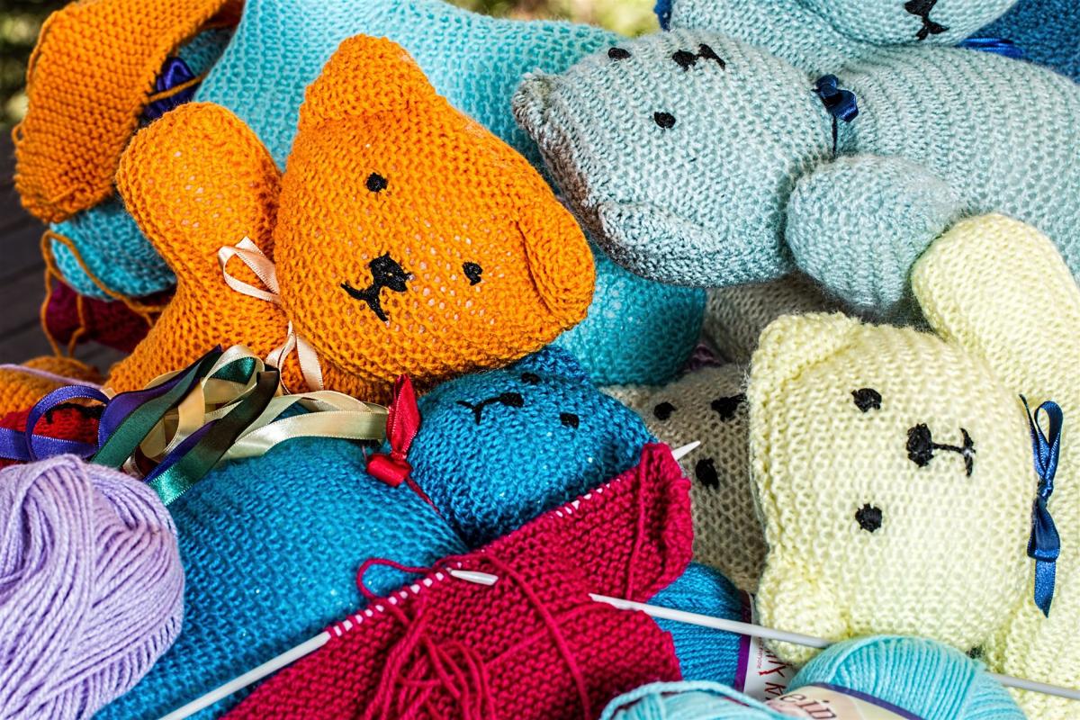 stevepb-knitting-1614283